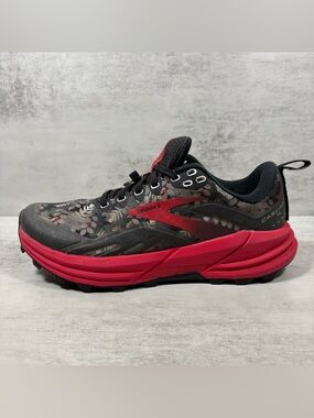Brooks Cascadia 16 Sasquatch Louie Gong Trail Running Shoes - Women's Size 7.5